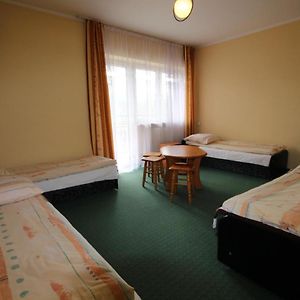 Pokoj trojlůžkový